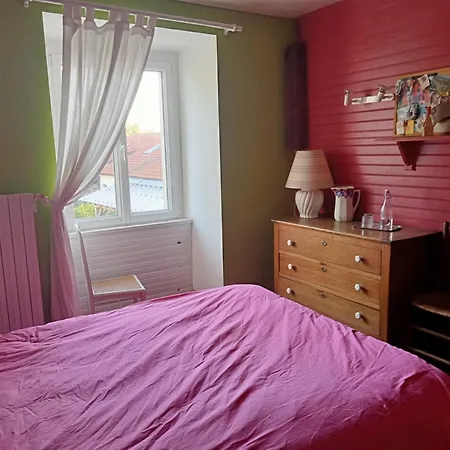 Le Plessis Renard Bed and Breakfast *